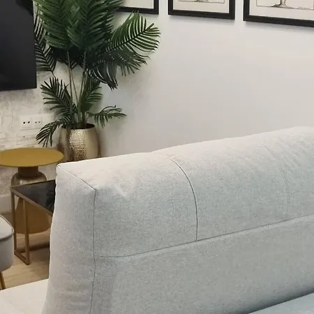 En El Centro Bajo A Cádiz