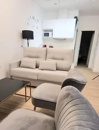 En El Centro Bajo A 加的斯