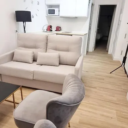 Apartamento En El Centro Bajo A Cádis