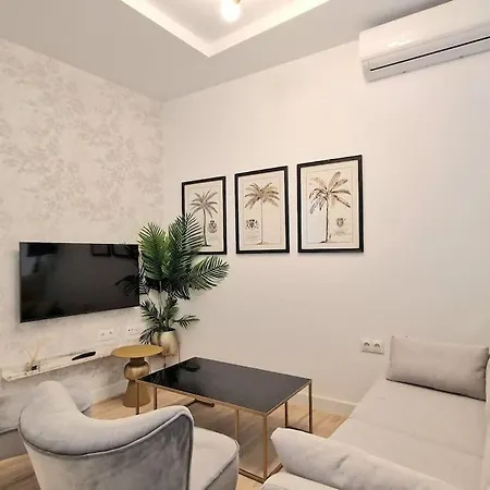 Apartamento En El Centro Bajo A